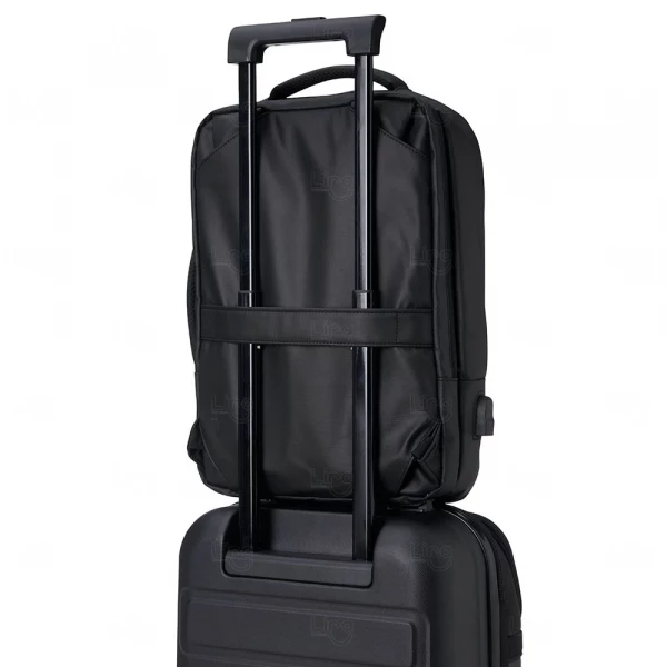 Mochila Couro Sintético 22L com USB Personalizada 